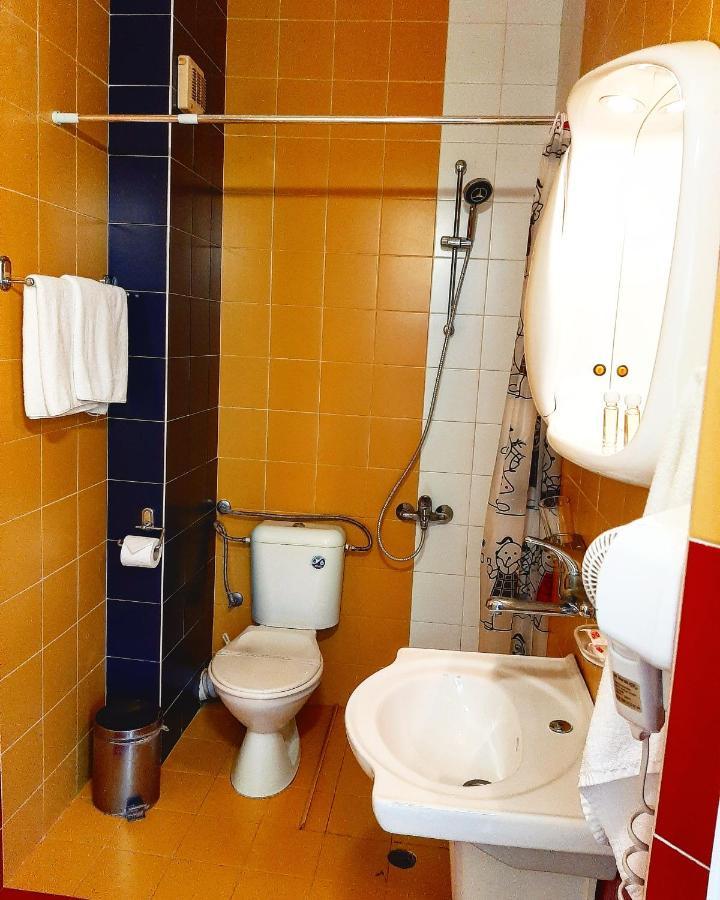דימיטרובגרד Hotel Slaviani מראה חיצוני תמונה