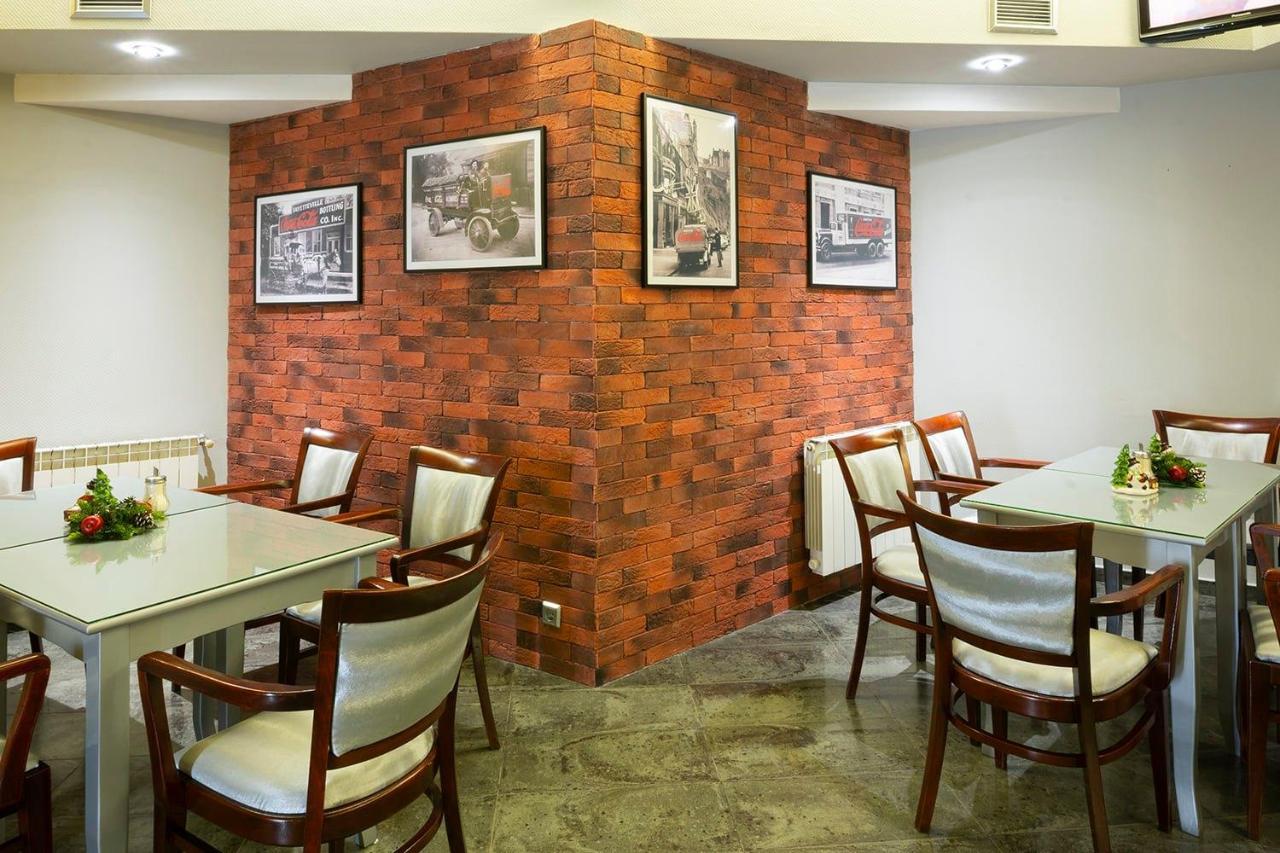דימיטרובגרד Hotel Slaviani מראה חיצוני תמונה