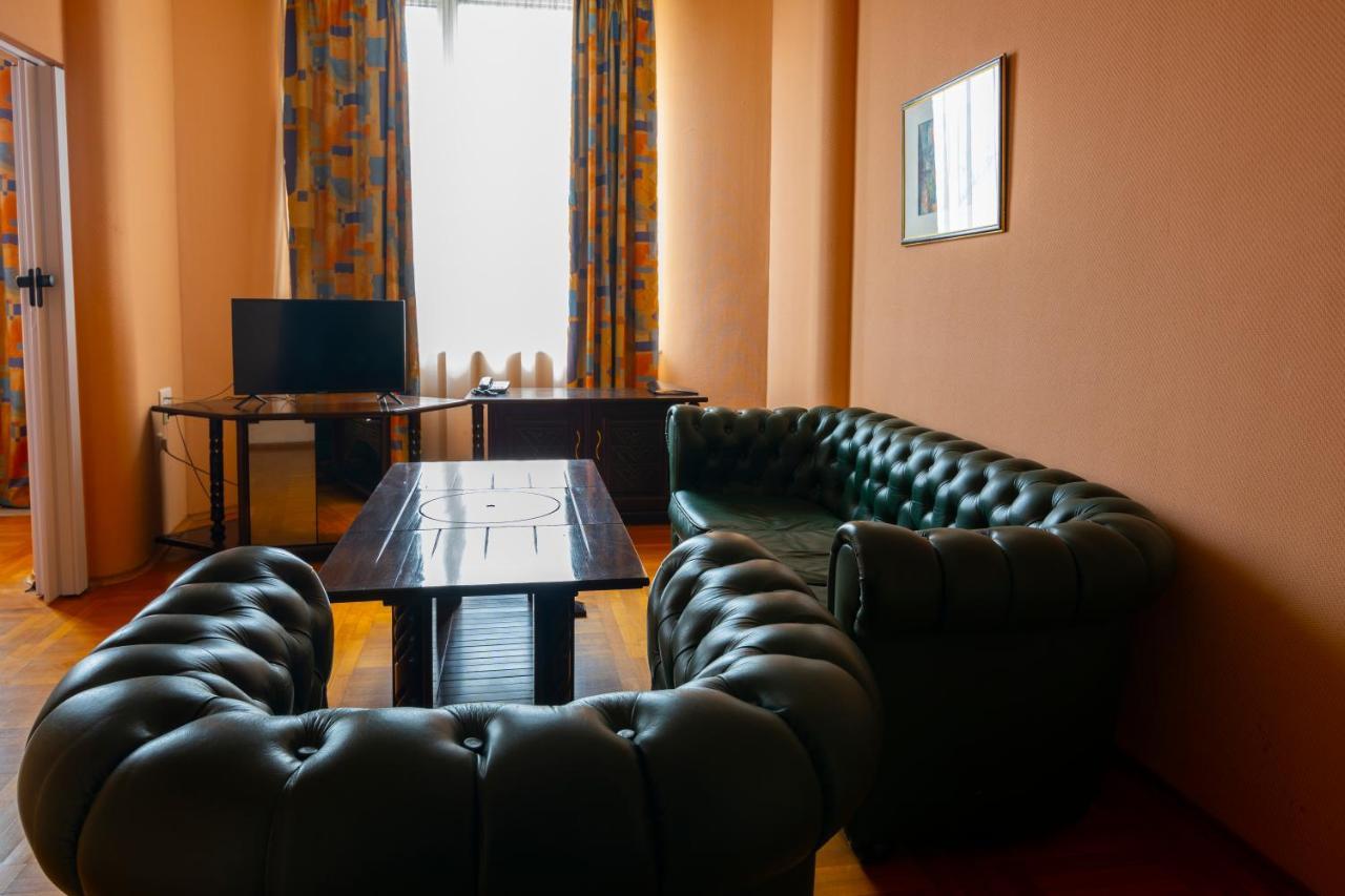 דימיטרובגרד Hotel Slaviani מראה חיצוני תמונה
