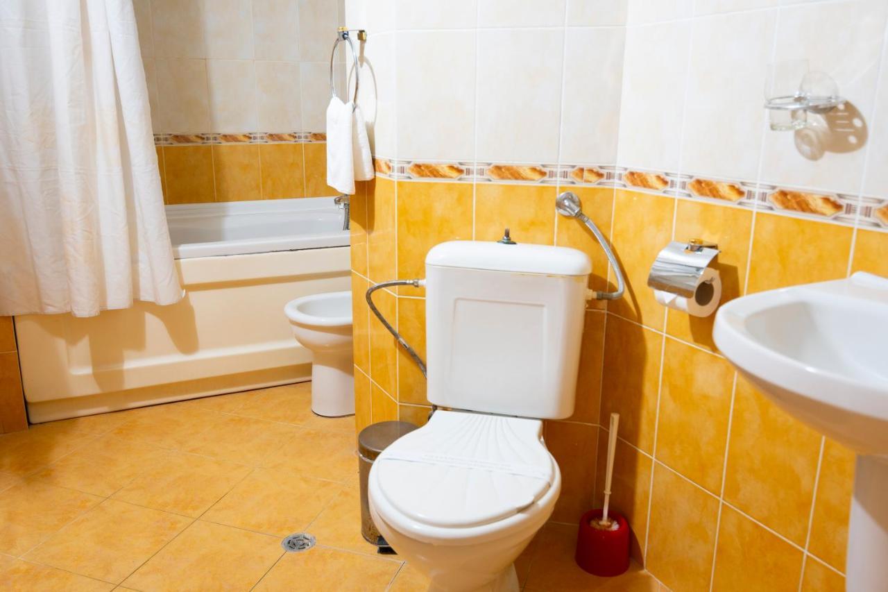דימיטרובגרד Hotel Slaviani מראה חיצוני תמונה